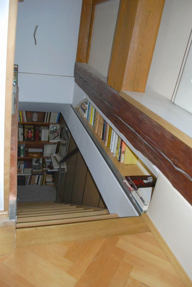 pictures_14a_-_attic_room